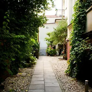 https://apartament-wild-rose.sopothotels.com